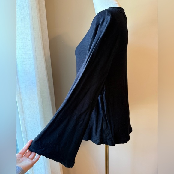 Cloth and Stone bell sleeve blouse - Picture 2 of 5